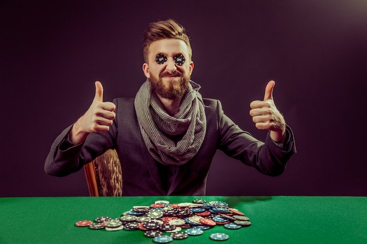 Pengguna Indonesia menikmati live betting pertandingan sepak bola di webview2